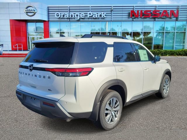 New 2026 Nissan Pathfinder SL FWD image 2