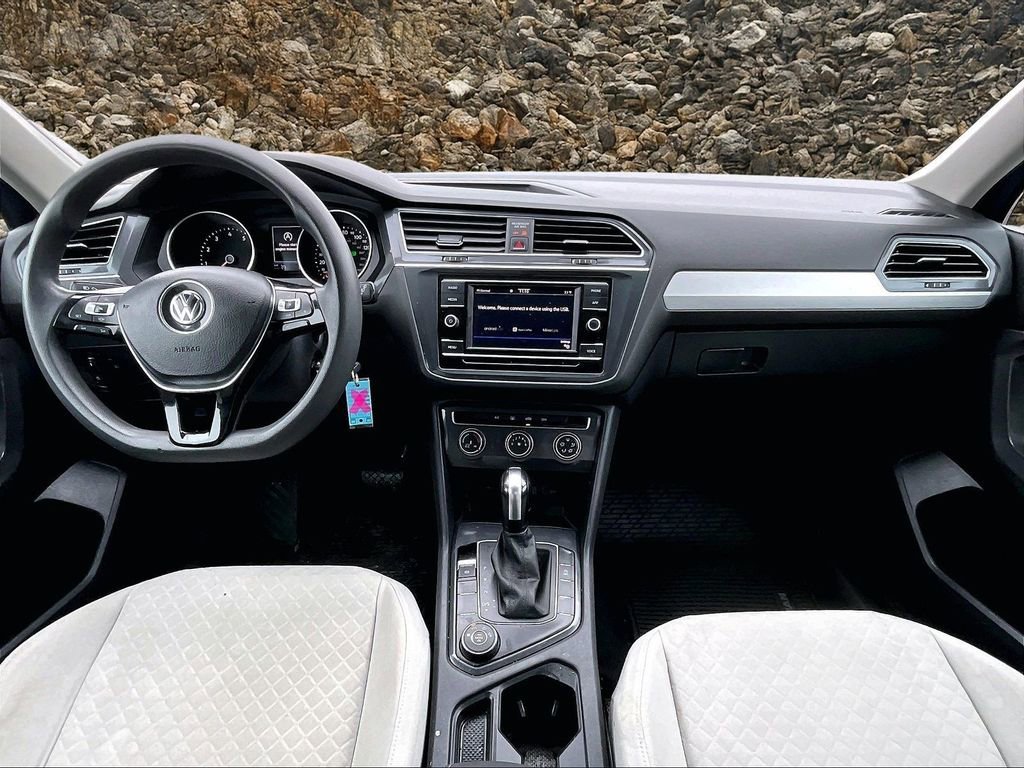 Used 2020 Volkswagen Tiguan S image 12