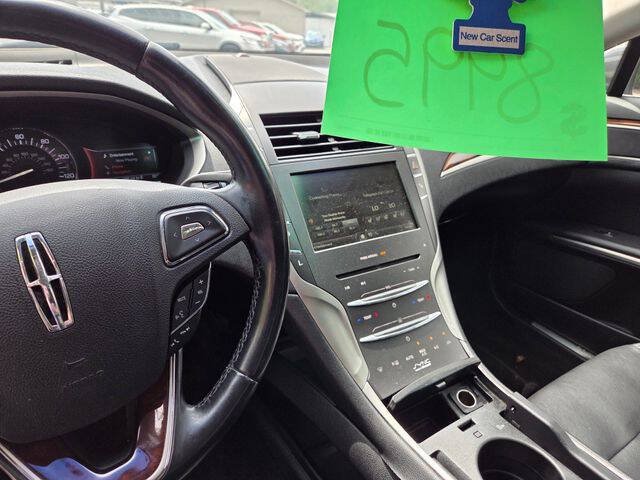 Used 2015 Lincoln MKZ Hybrid w/ Equipment Group 202A Reserve FWD image 17