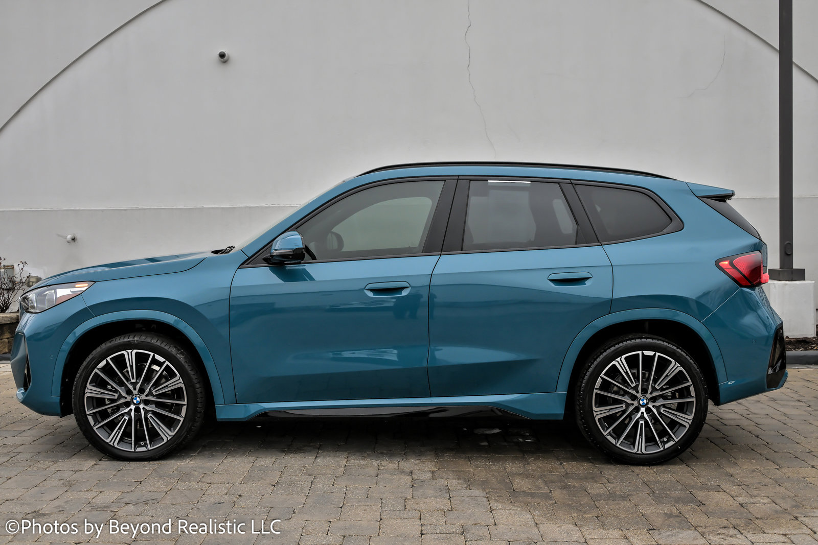 Used 2023 BMW X1 xDrive28i w/ Premium Package image 4