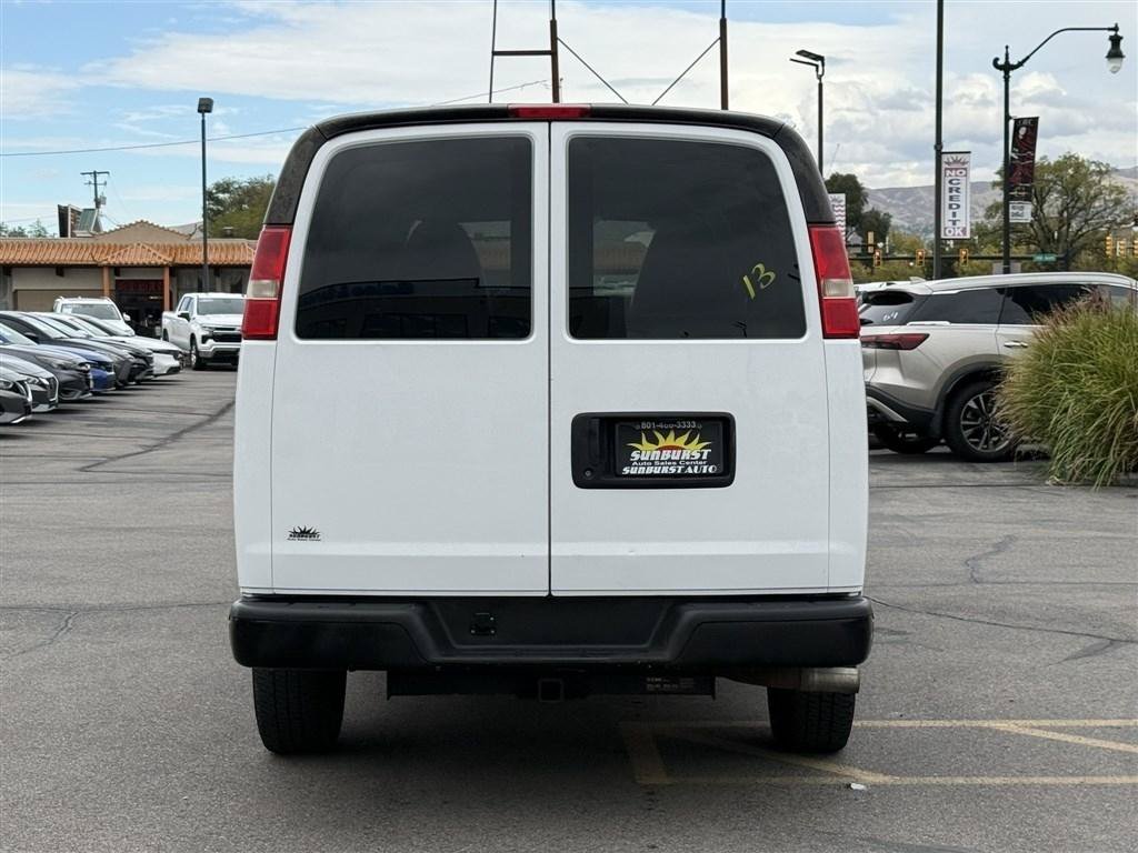 Used 2015 Chevrolet Express 2500 RWD image 6