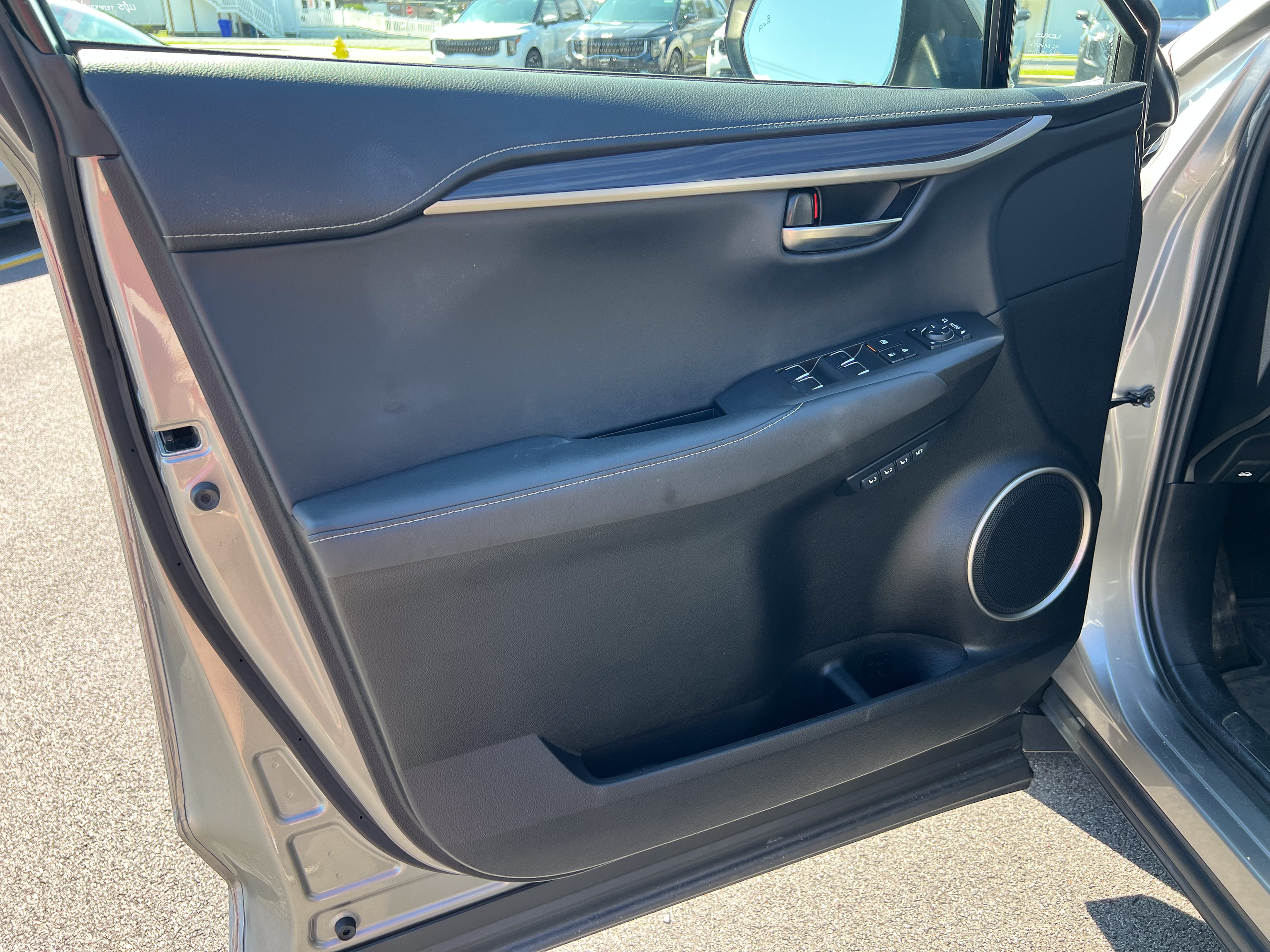 Used 2018 Lexus NX 300 AWD w/ Luxury Package image 13