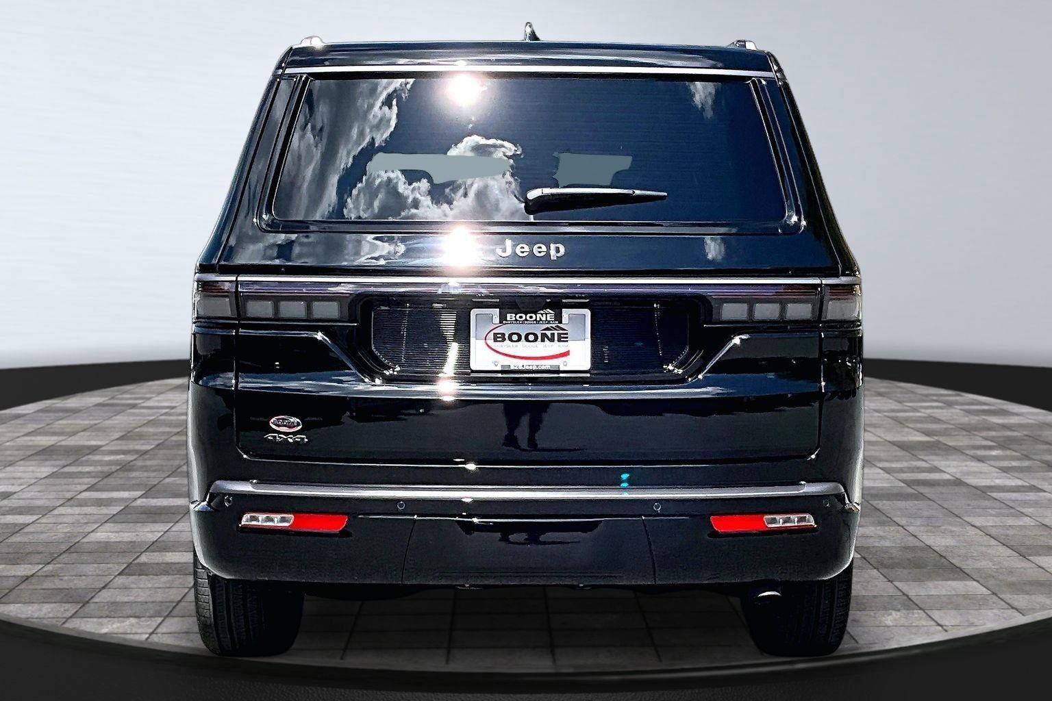 New 2026 Jeep Grand Wagoneer Limited AWD/4WD image 5