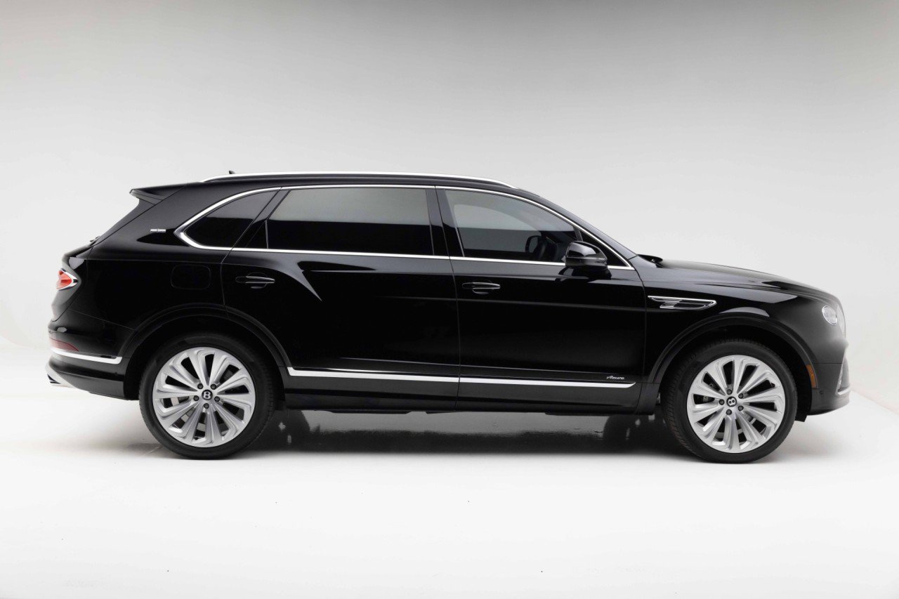 Used 2023 Bentley Bentayga Extended Wheelbase AWD/4WD image 15