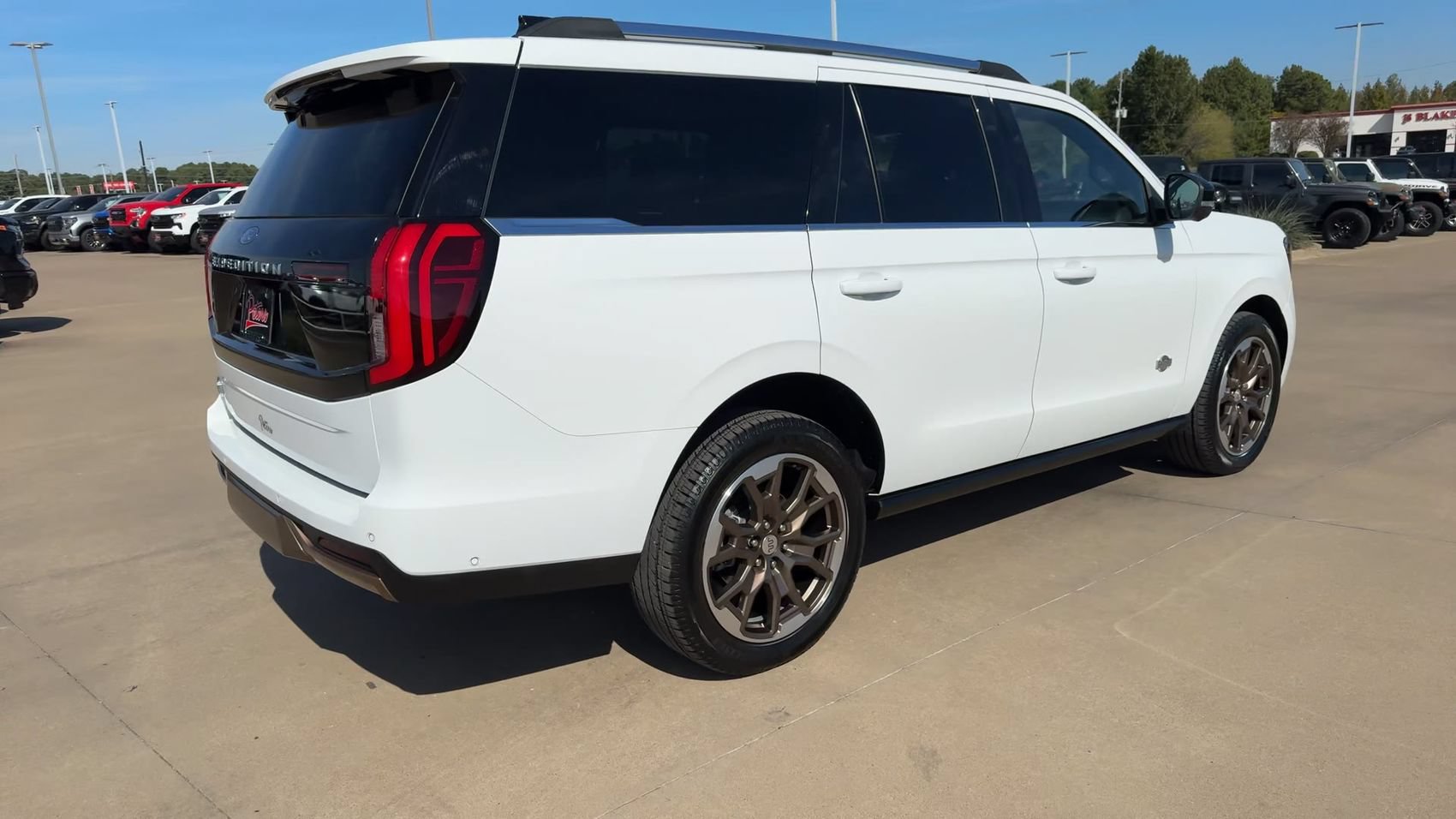 Used 2025 Ford Expedition King Ranch AWD/4WD image 8