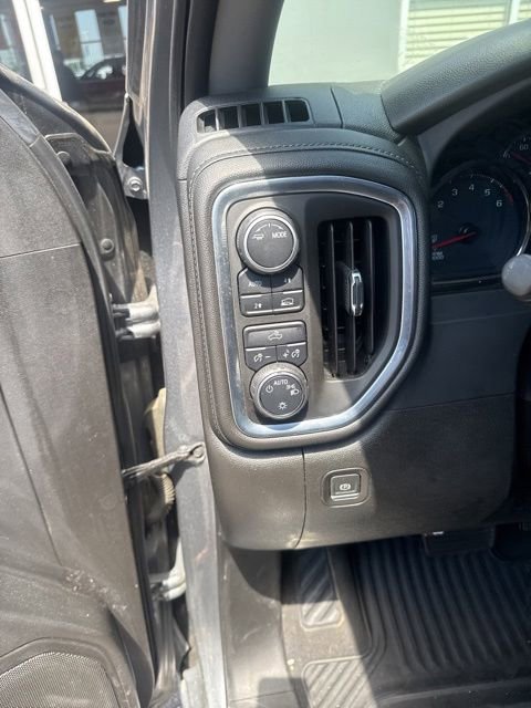 Used 2021 Chevrolet Silverado 1500 LT w/ LPO, Dark Essentials Package AWD/4WD image 19