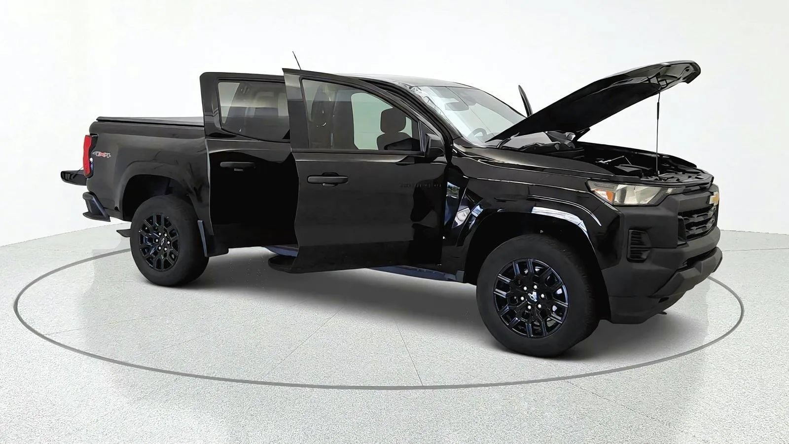 Used 2025 Chevrolet Colorado W/T w/ WT Custom Package AWD/4WD image 11