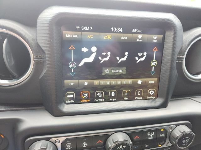 Used 2021 Jeep Wrangler Unlimited Sahara w/ Cold Weather Group AWD/4WD image 26