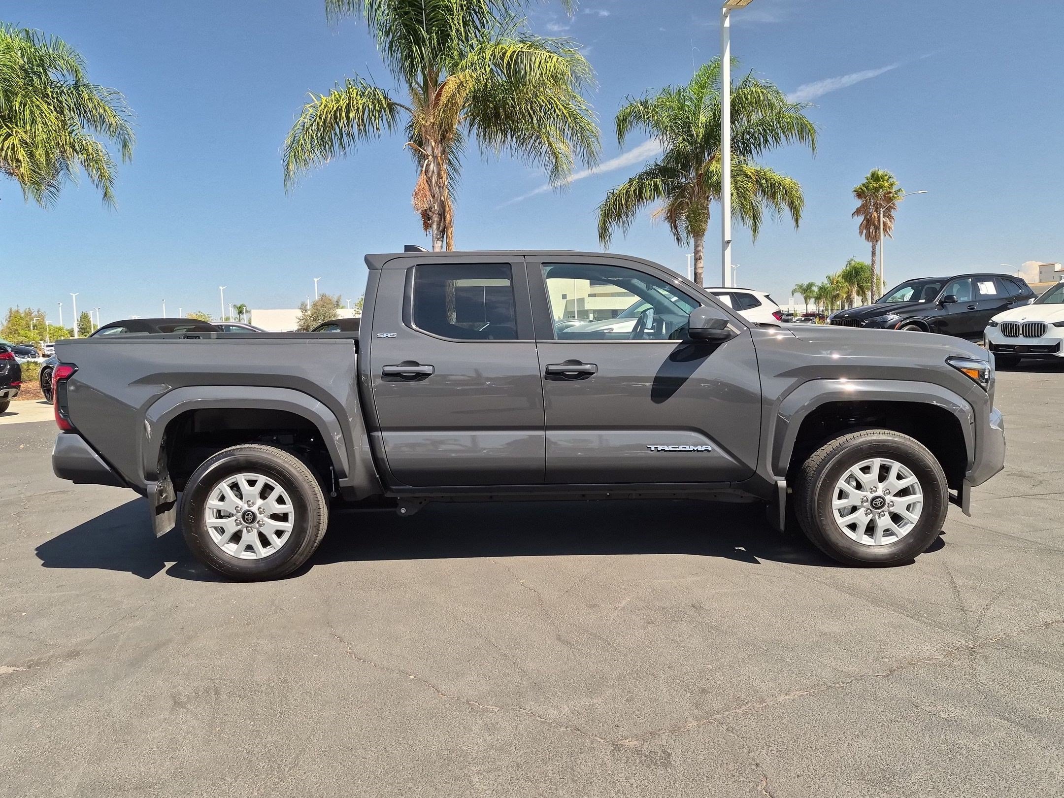 Used 2026 Toyota Tacoma SR5 AWD/4WD image 11