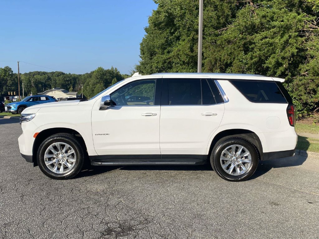 Used 2024 Chevrolet Tahoe Premier AWD/4WD image 2