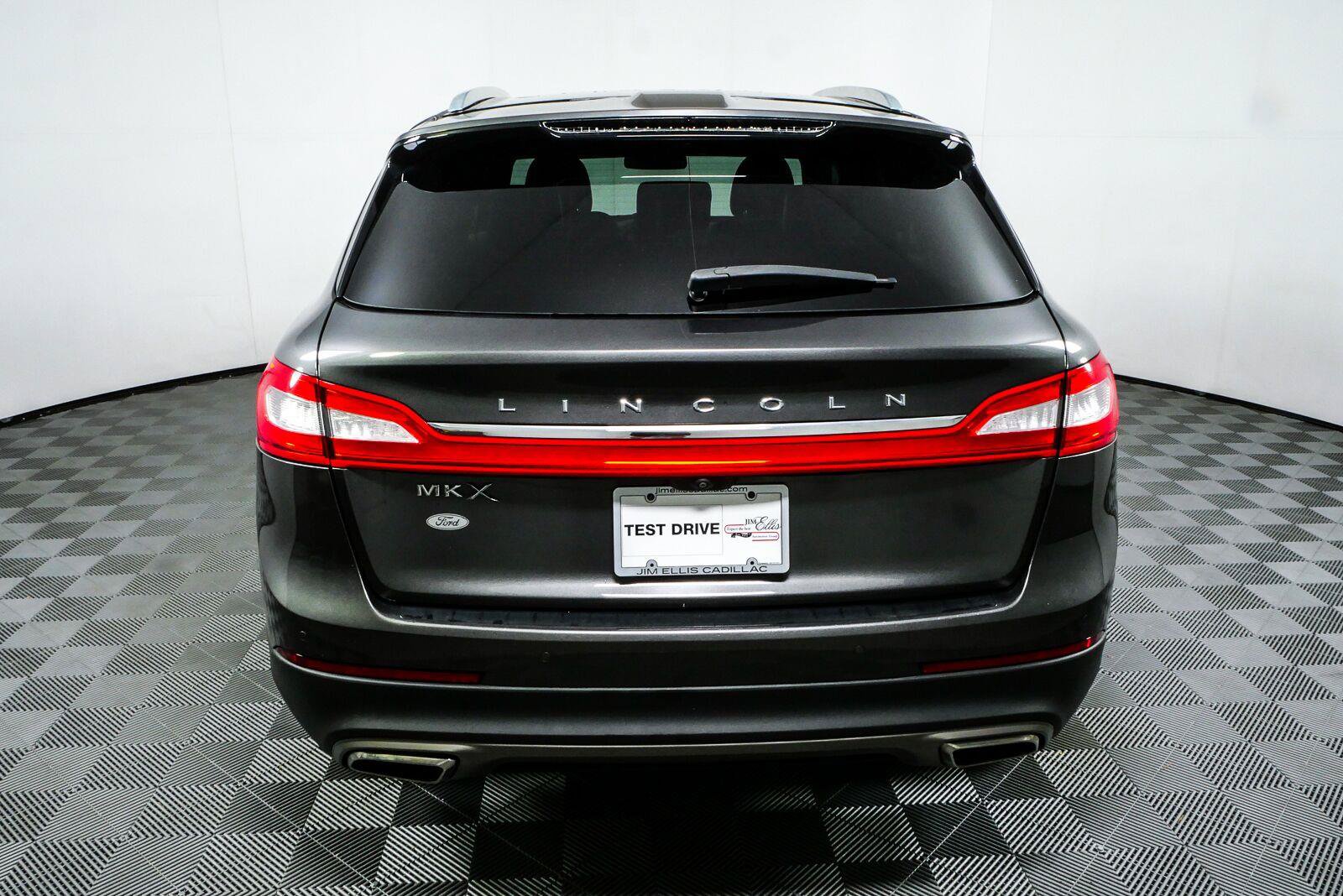 Used 2018 Lincoln MKX Reserve w/ Lincoln MKX Climate Package FWD image 28