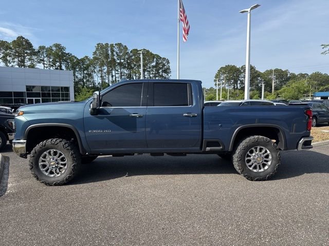 Used 2025 Chevrolet Silverado 2500 LTZ AWD/4WD image 13