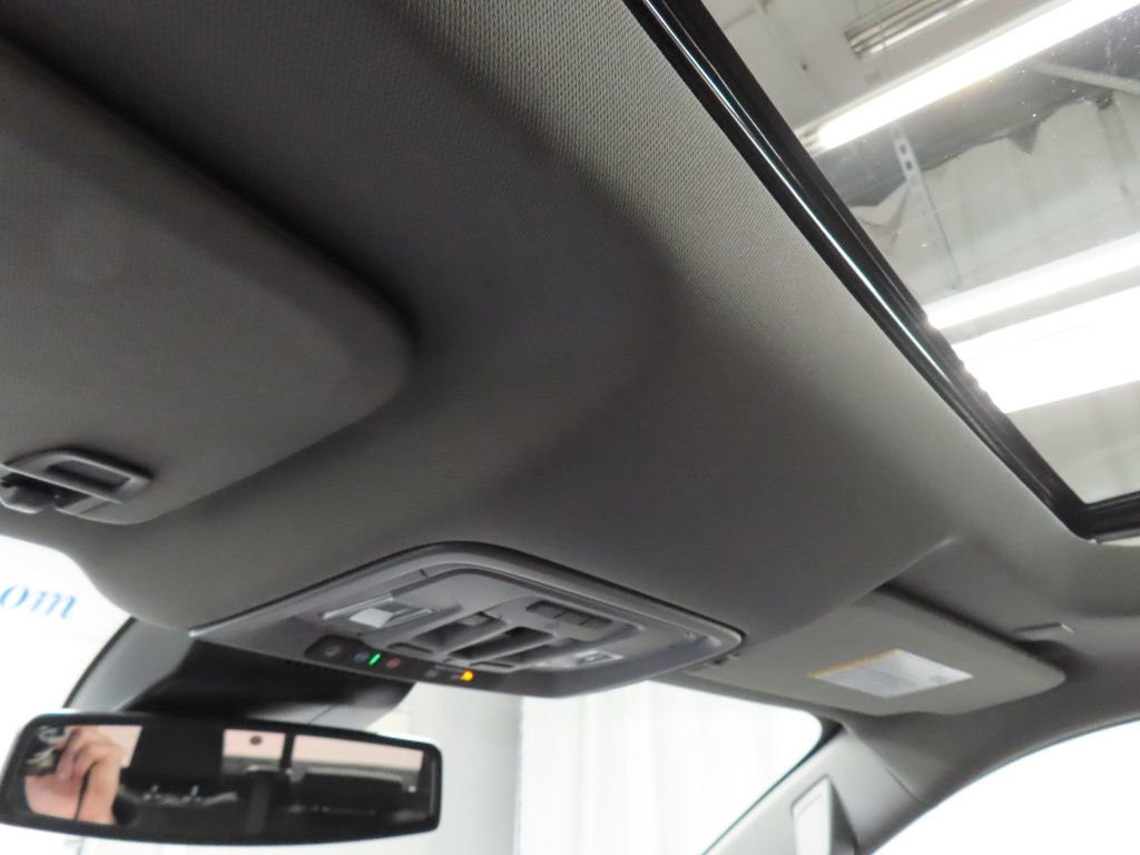 Used 2025 GMC Sierra 3500 Denali image 28