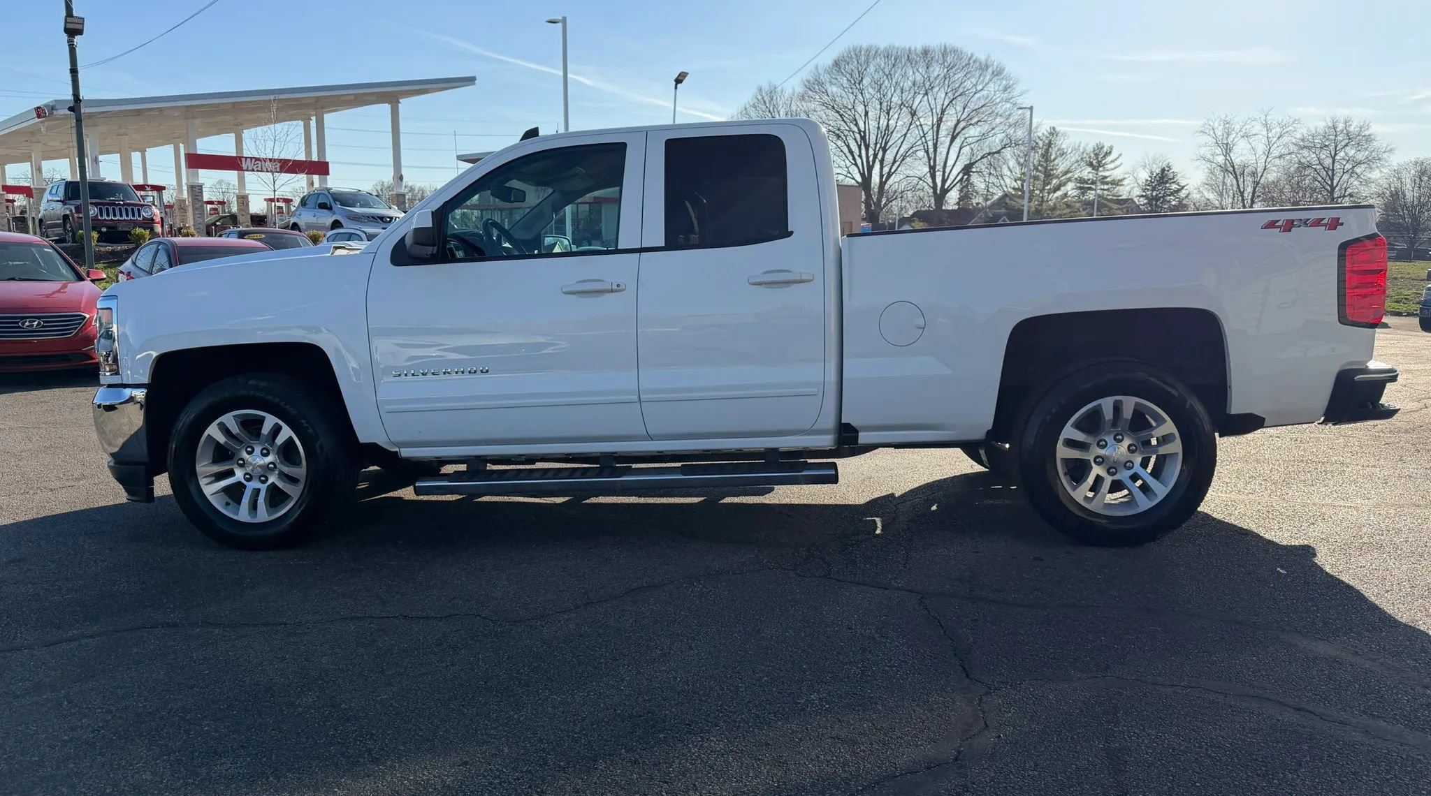 Used 2019 Chevrolet Silverado 1500 LT w/ All Star Edition AWD/4WD image 2