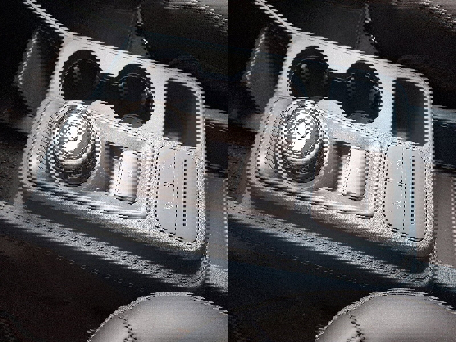 New 2025 Ford Maverick Lariat w/ Black Appearance Package image 22