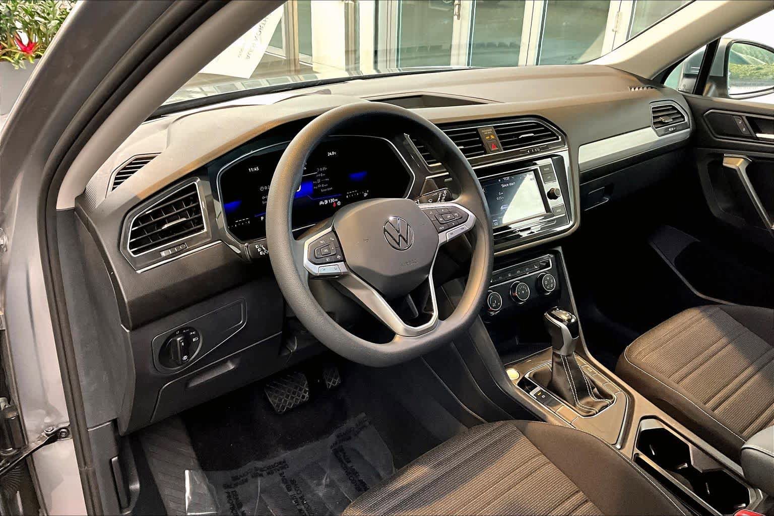 Used 2023 Volkswagen Tiguan S FWD image 16