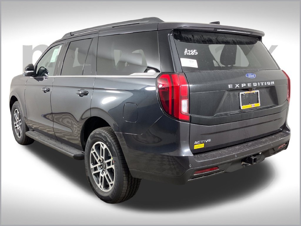 New 2026 Ford Expedition Active RWD image 8