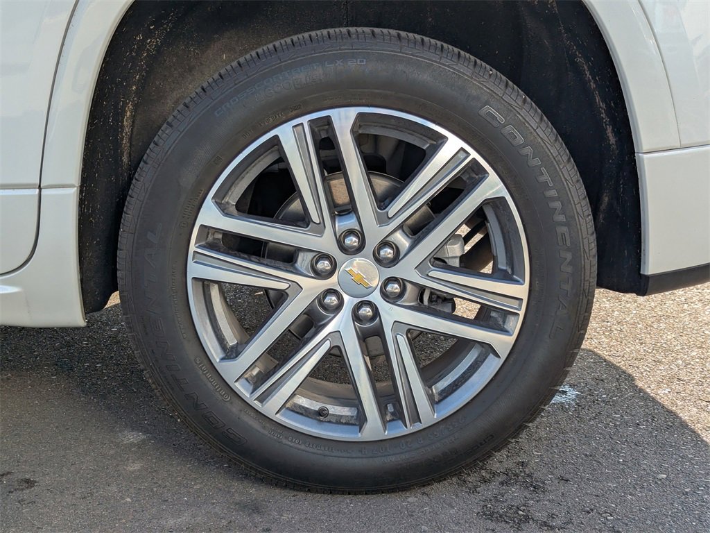 Used 2023 Chevrolet Traverse High Country w/ LPO, 'HIT The Road' Package image 52