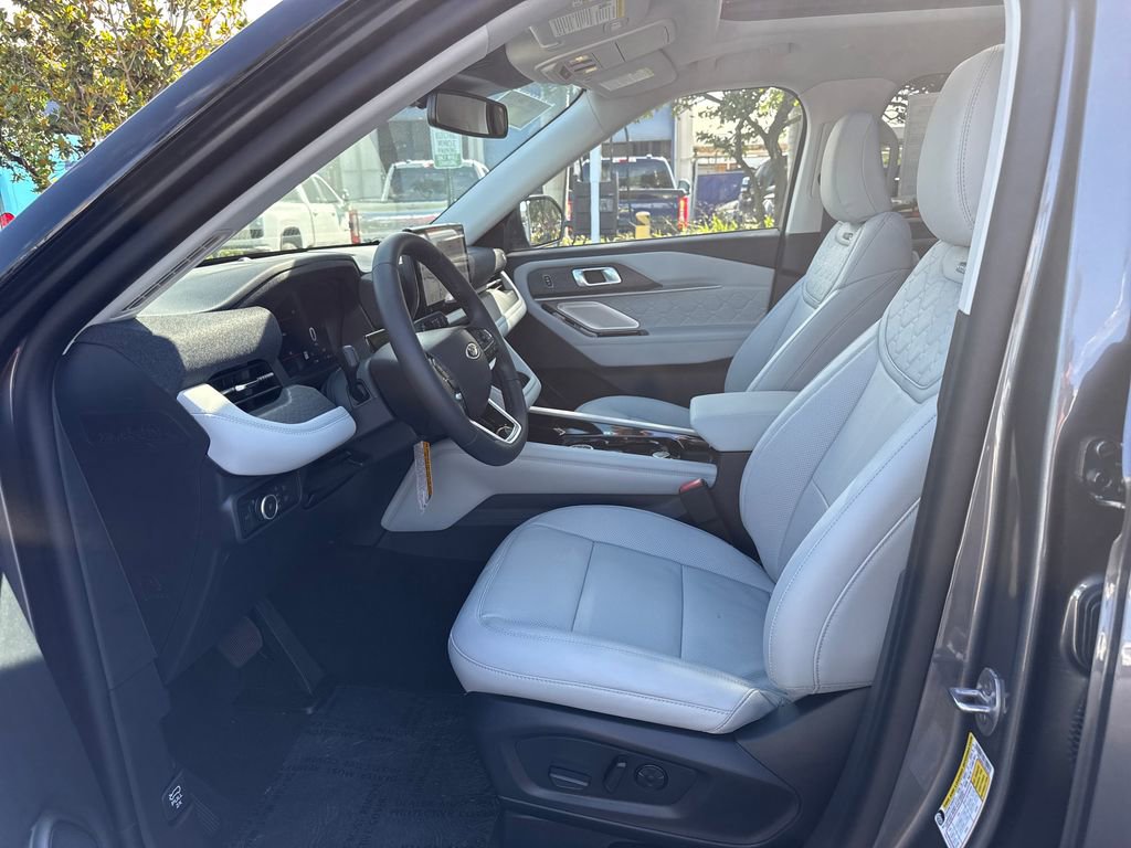 New 2026 Ford Explorer Platinum AWD/4WD image 21