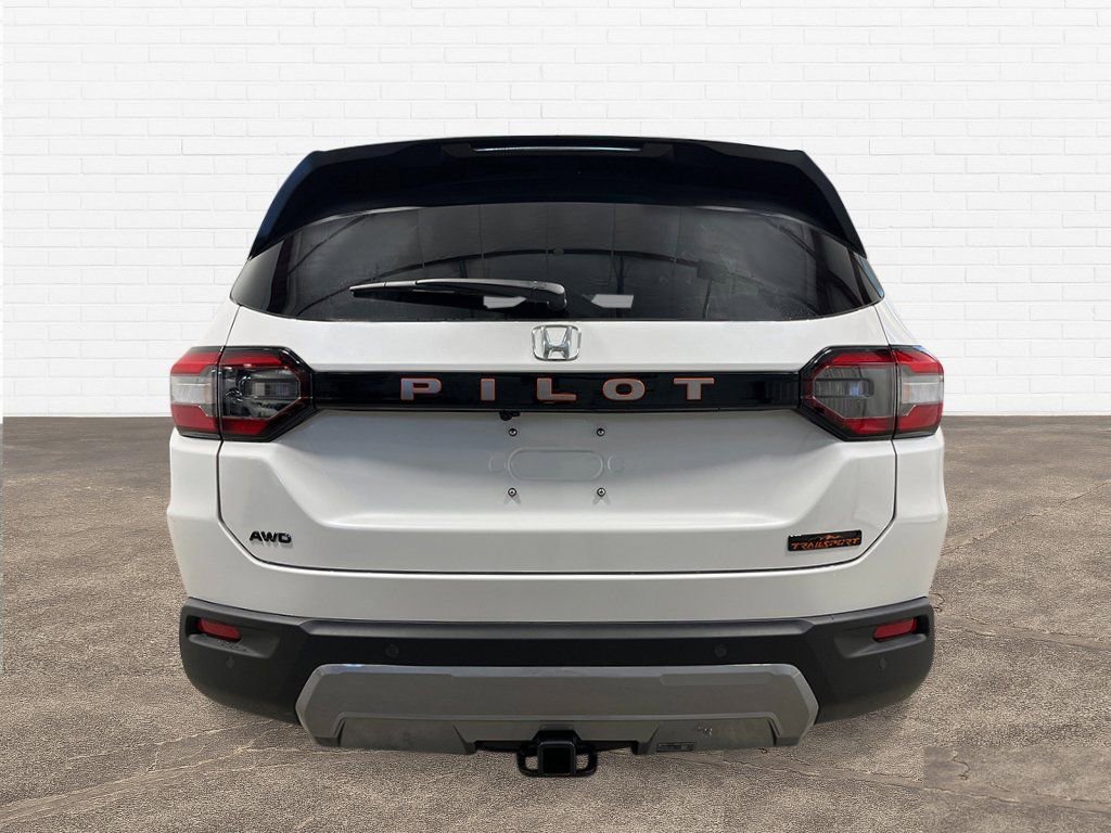 New 2026 Honda Pilot TrailSport image 5