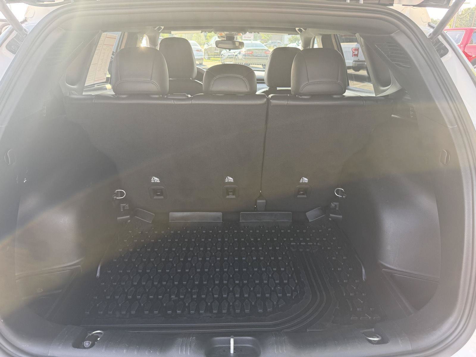 Used 2023 Jeep Compass Latitude AWD/4WD image 20