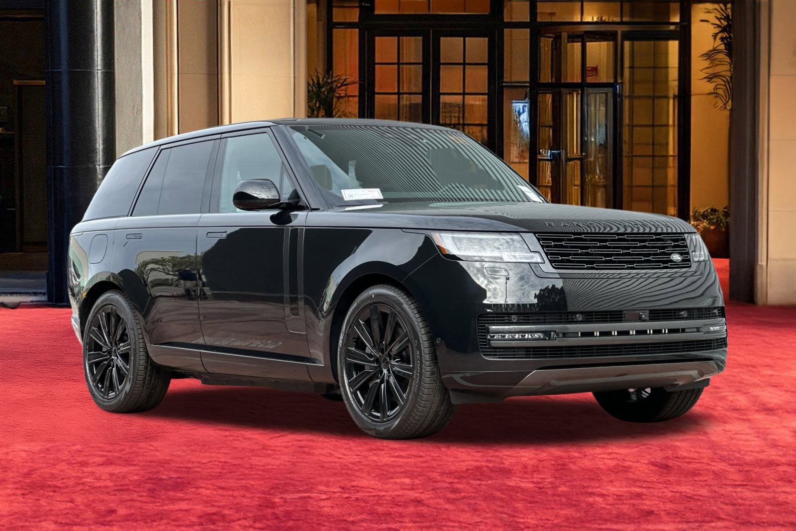 New 2026 Land Rover Range Rover SE image 8