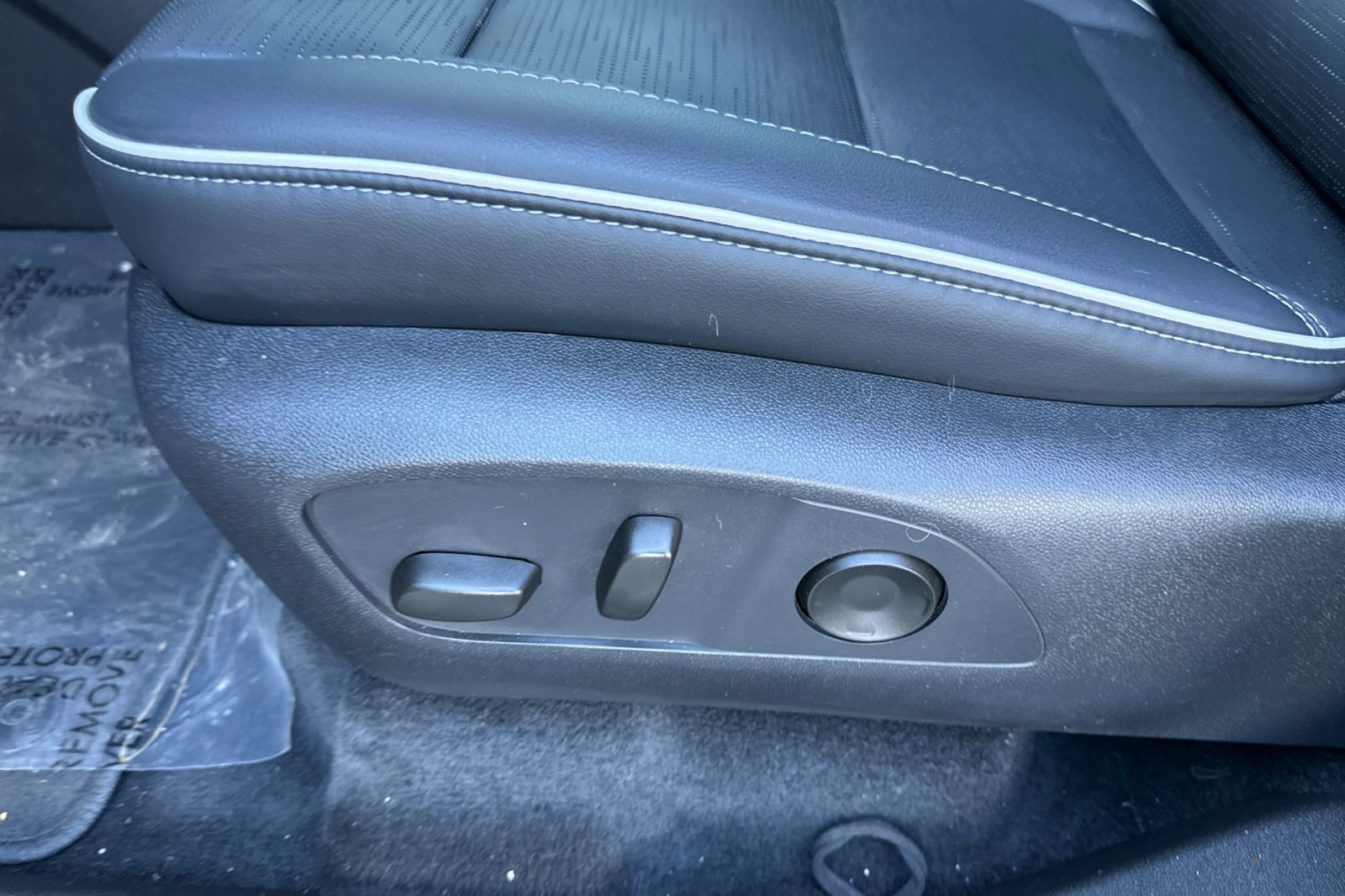 Certified 2026 Buick Enclave Sport Touring FWD image 12