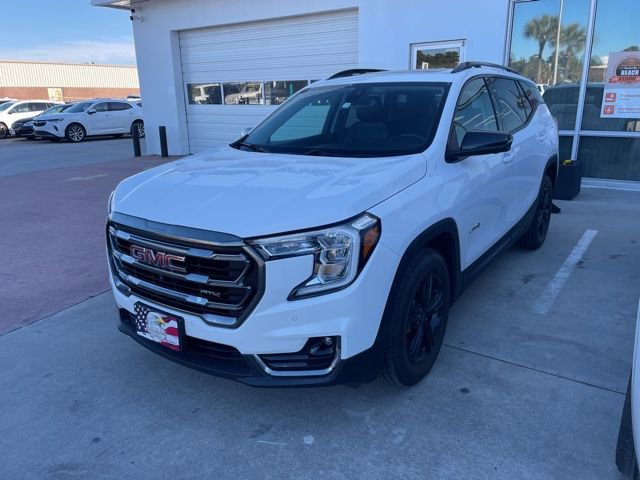 Used 2022 GMC Terrain AT4 w/ Infotainment Package II image 12
