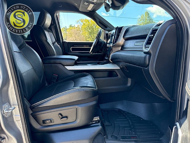 Used 2019 RAM 2500 Laramie w/ Night Edition AWD/4WD image 17