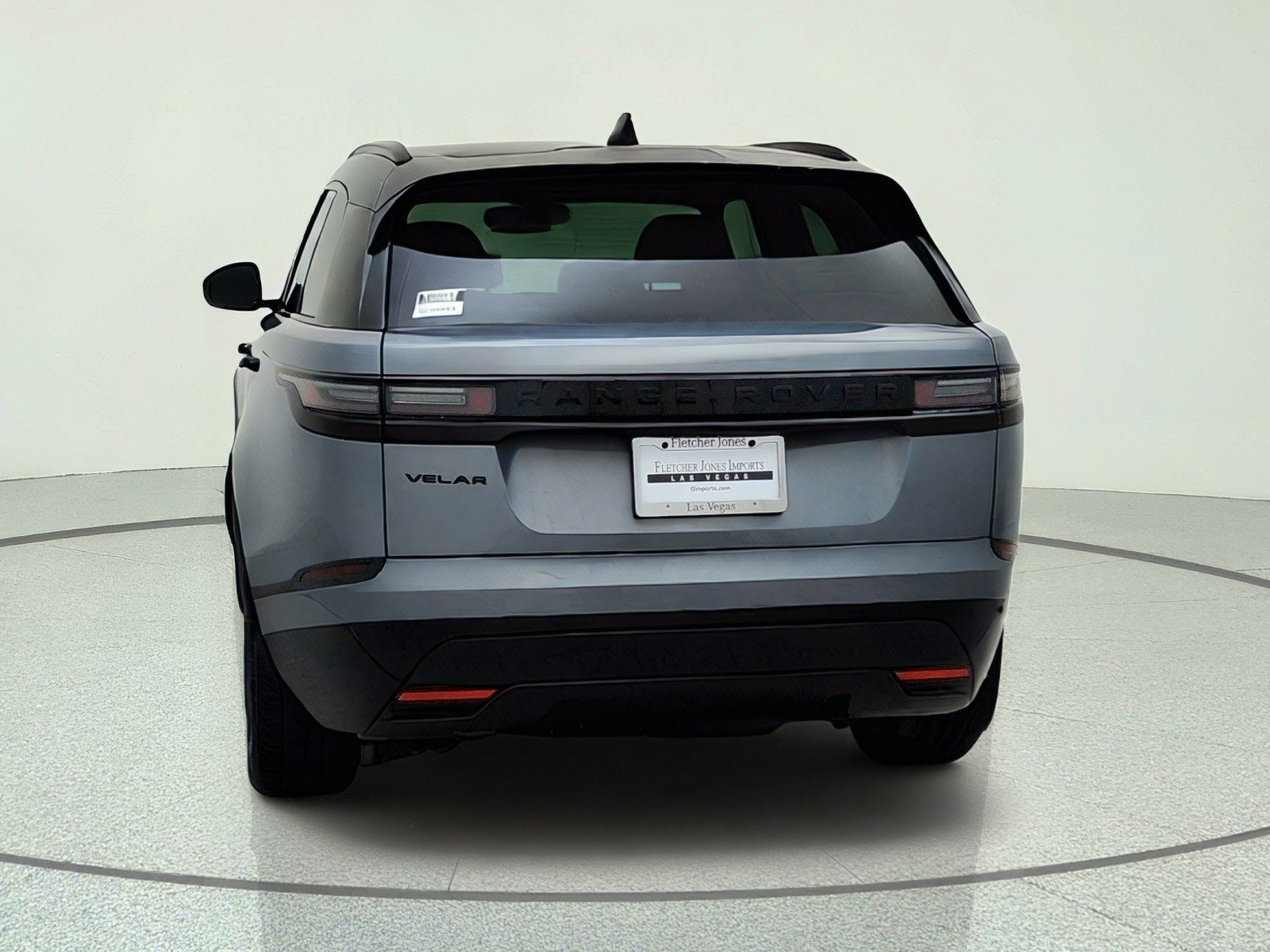 Used 2025 Land Rover Range Rover Velar Dynamic SE AWD/4WD image 14