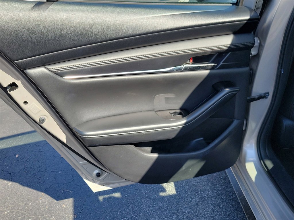 Used 2024 MAZDA MAZDA3 s image 12