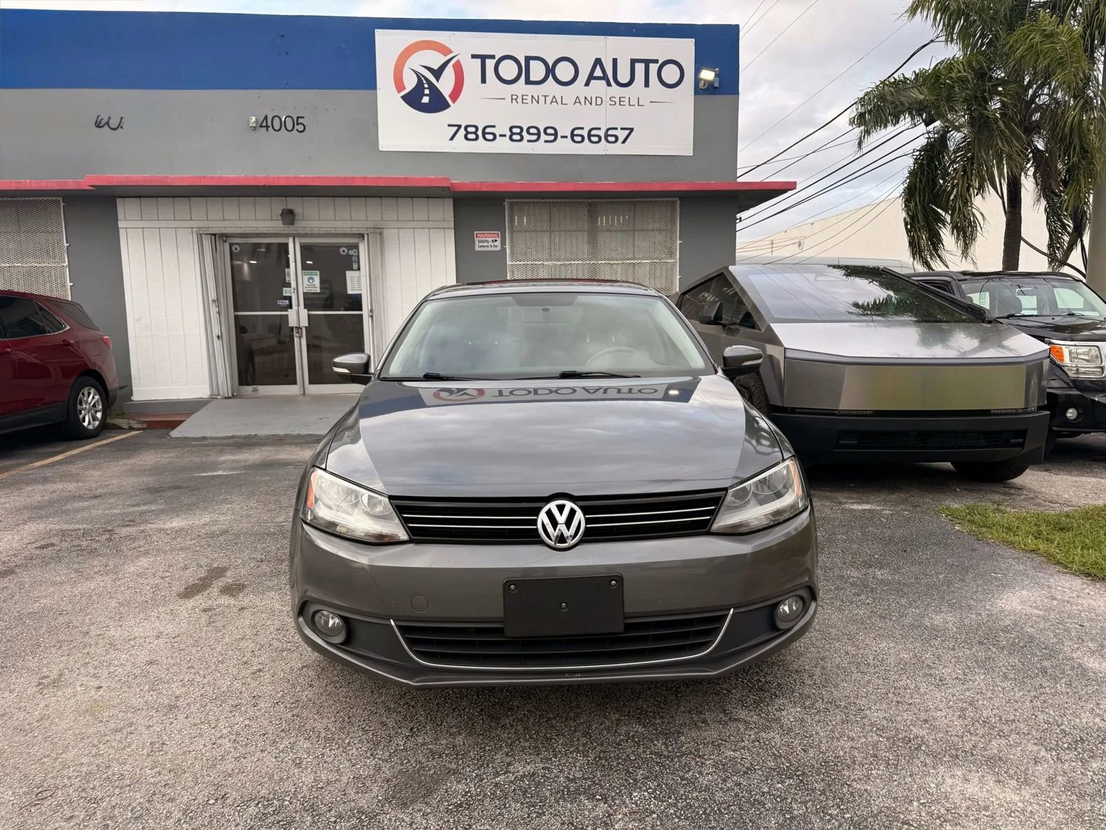 Used 2011 Volkswagen Jetta SEL image 5