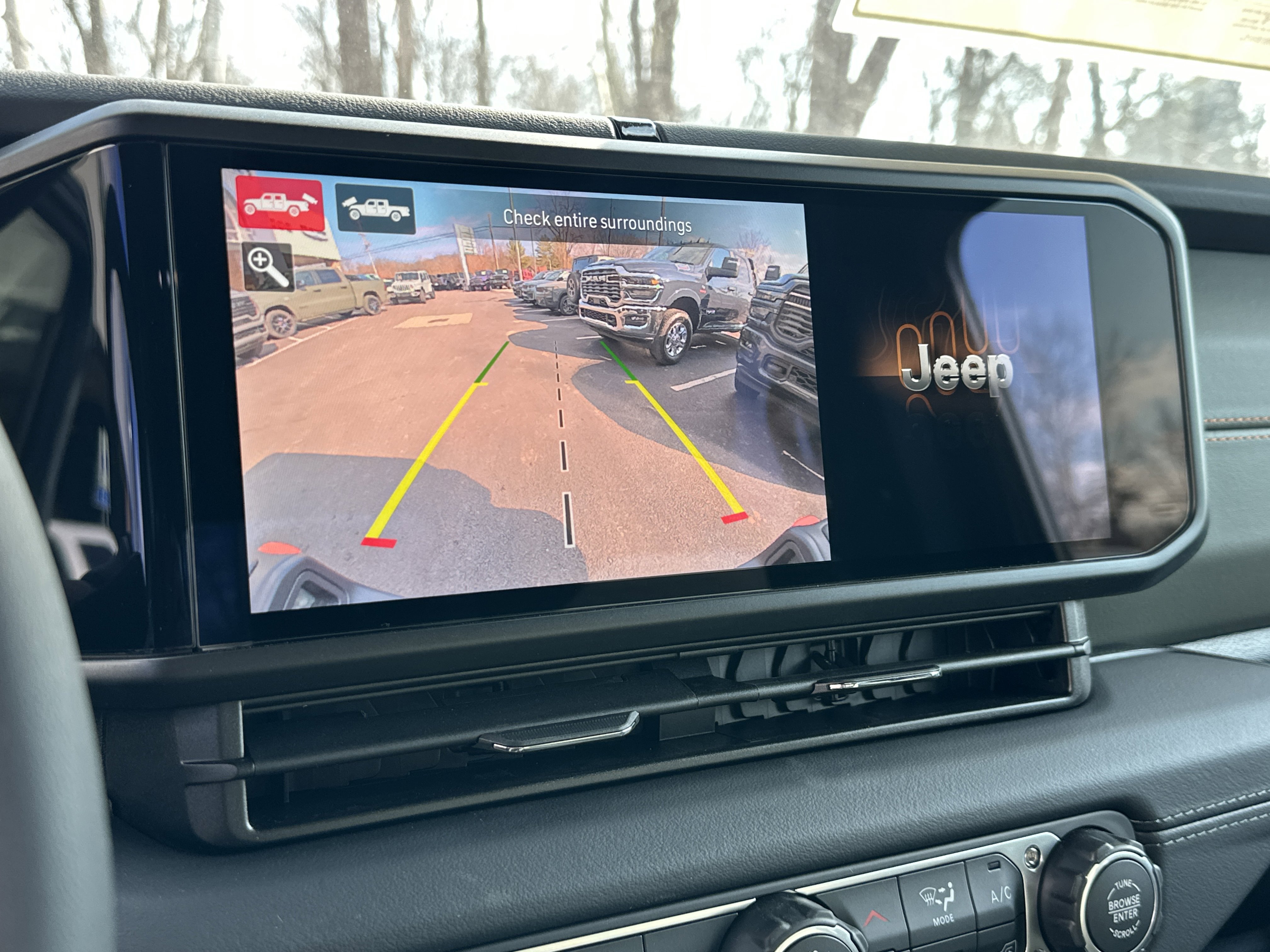 New 2026 Jeep Gladiator Mojave image 8