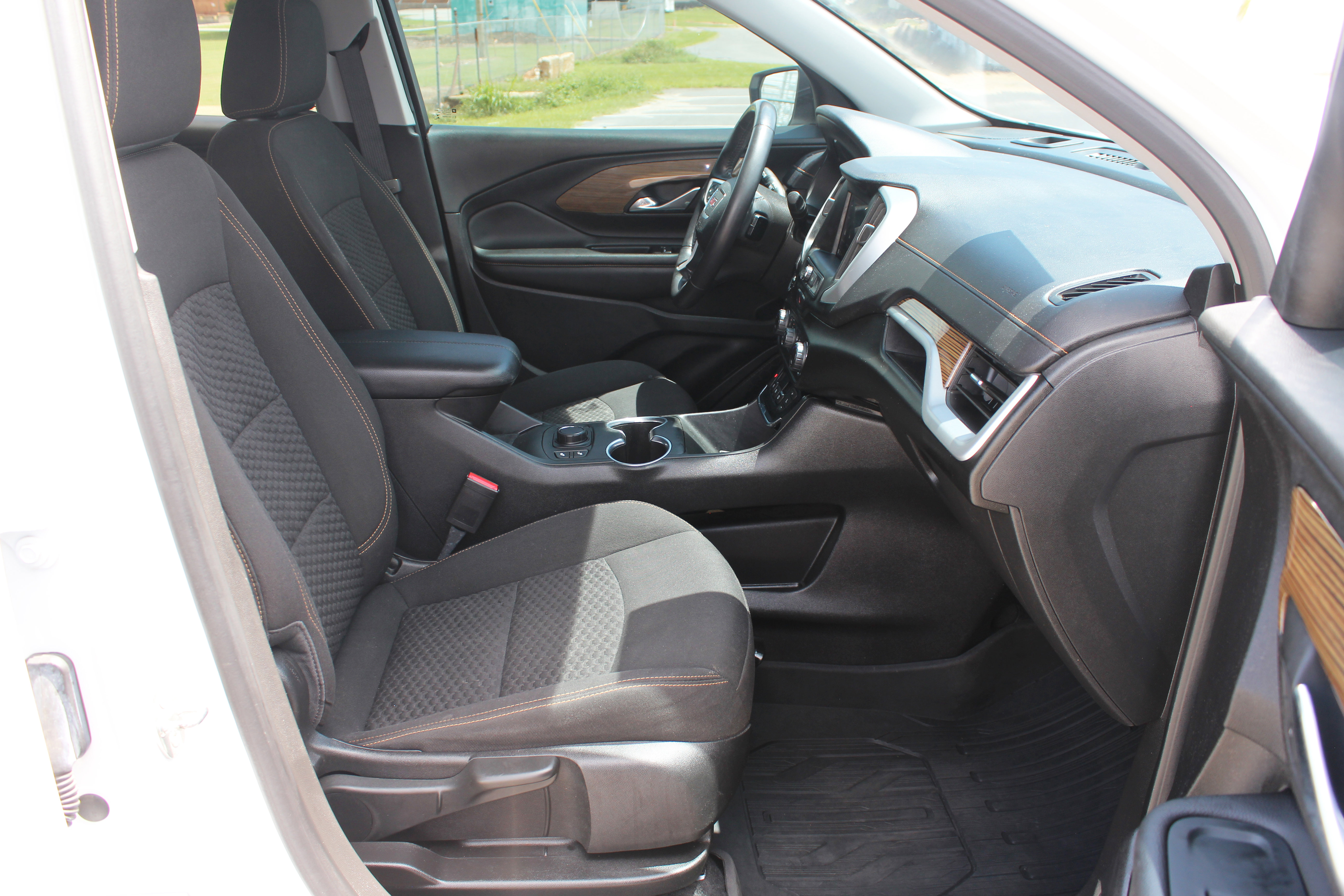 Used 2021 GMC Terrain SLE w/ Driver Convenience Package image 42