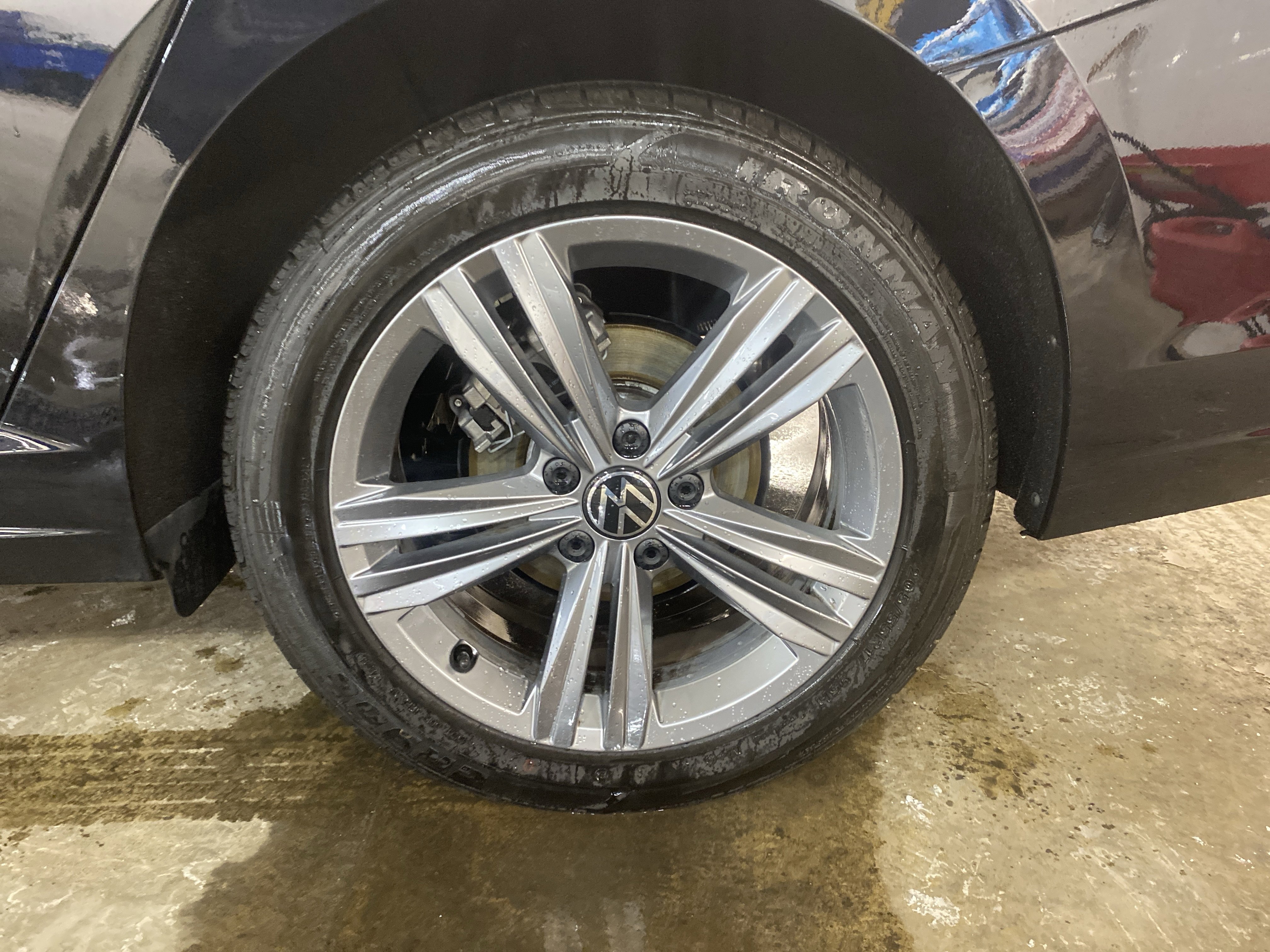 Used 2024 Volkswagen Jetta SE image 9