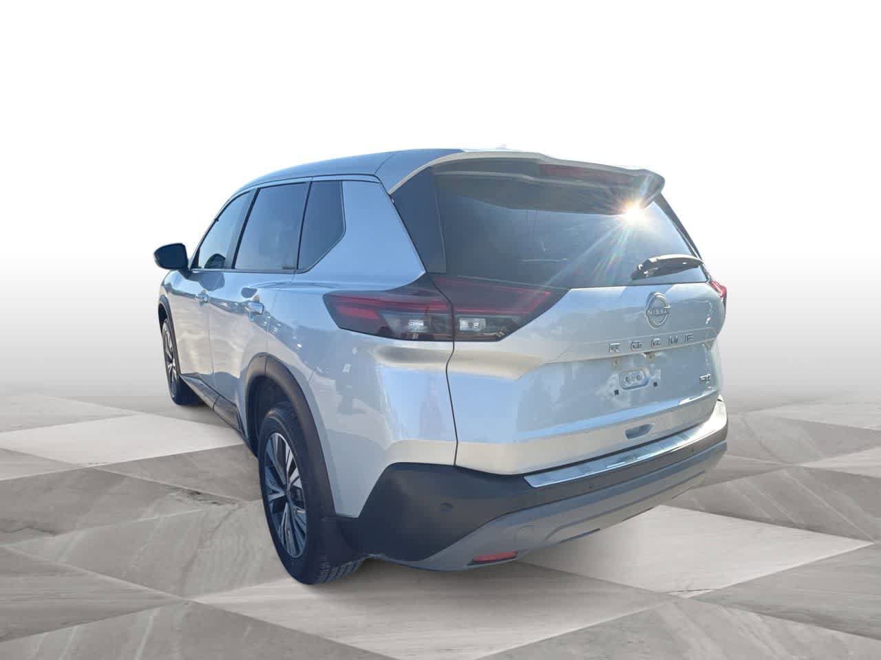 Used 2023 Nissan Rogue SV FWD image 6