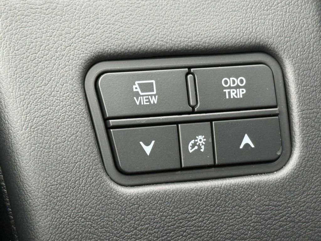 Used 2025 Lexus LX 600 4WD w/ Accessory Package (Z1) image 24