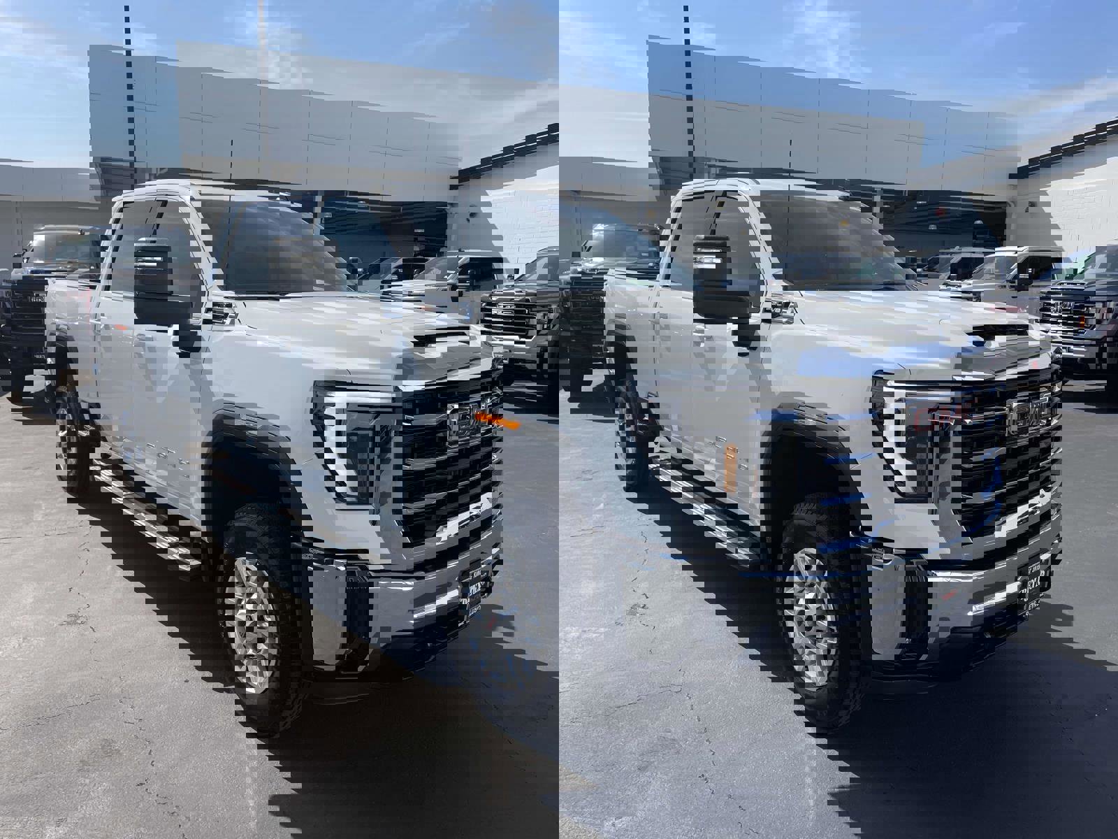 New 2026 GMC Sierra 2500 SLE w/ SLE Value Package; image 8