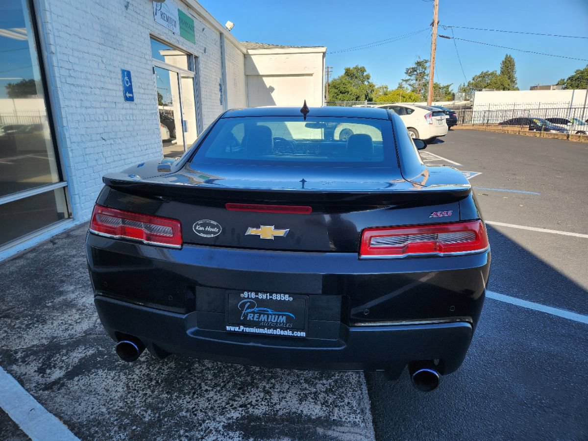 Used 2014 Chevrolet Camaro SS w/ RS Package RWD image 4