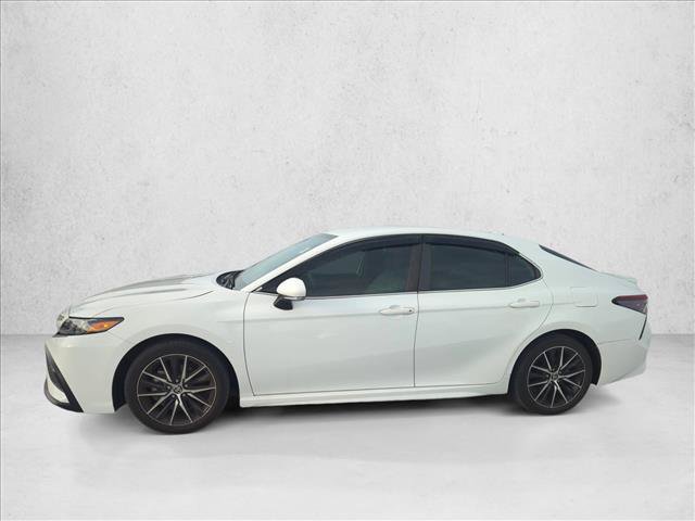 Used 2023 Toyota Camry SE FWD image 6