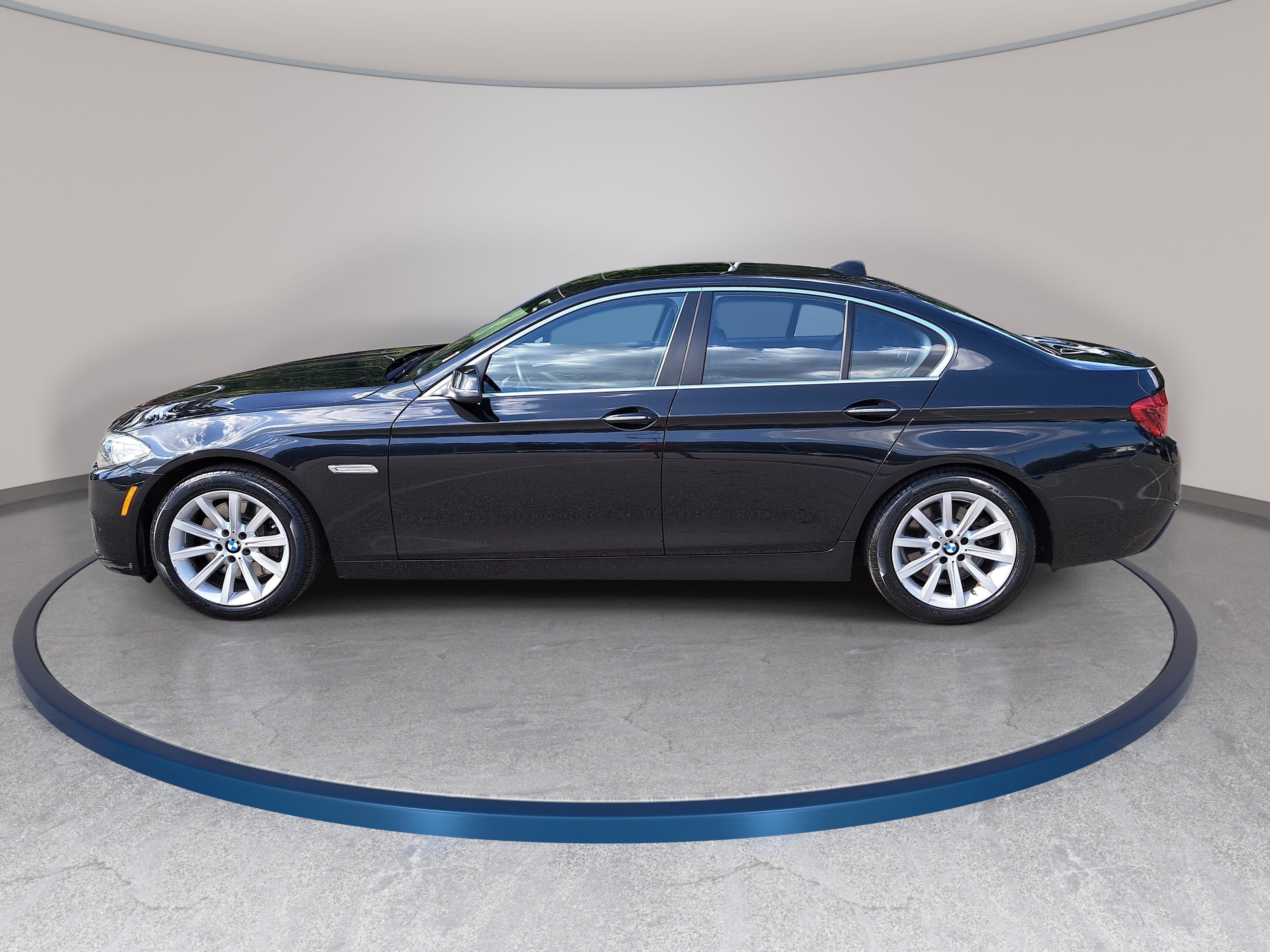 Used 2015 BMW 535i xDrive Sedan AWD/4WD image 8