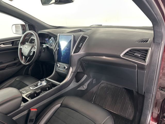 Used 2023 Ford Edge ST-Line w/ Class II Trailer Tow Package image 14
