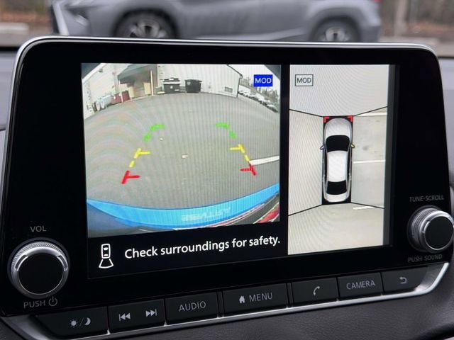 Used 2023 Nissan Sentra SR w/ SR Premium Package image 22