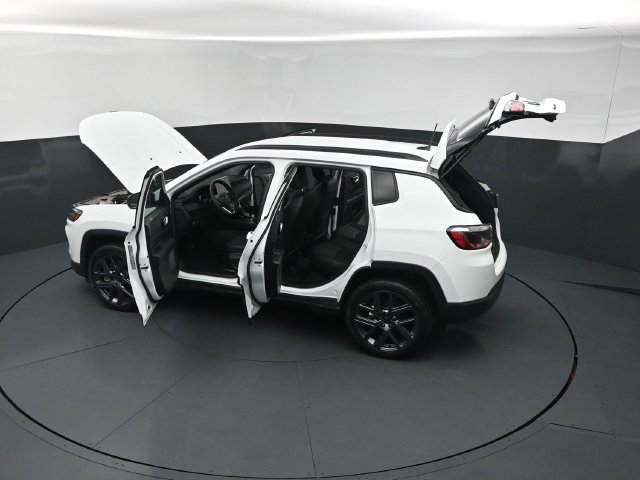 New 2026 Jeep Compass Latitude AWD/4WD image 27