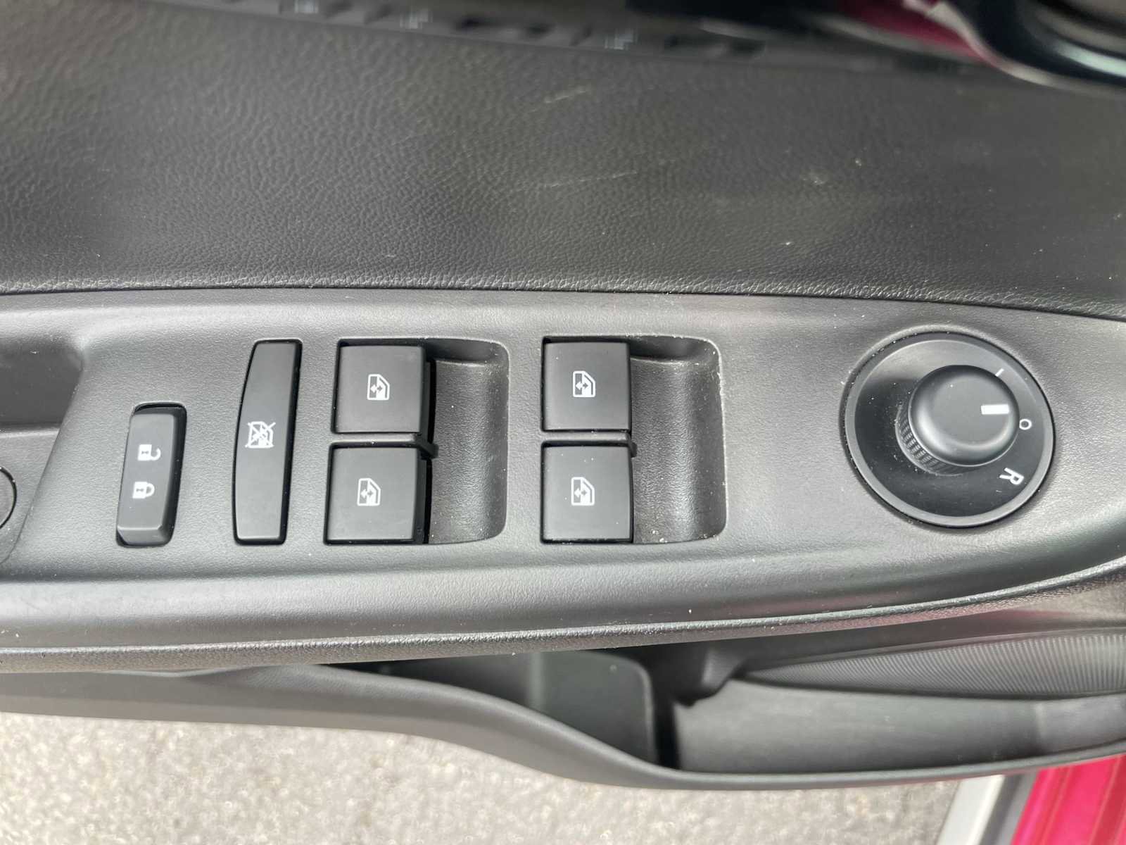 Used 2019 Chevrolet Spark ACTIV FWD image 15