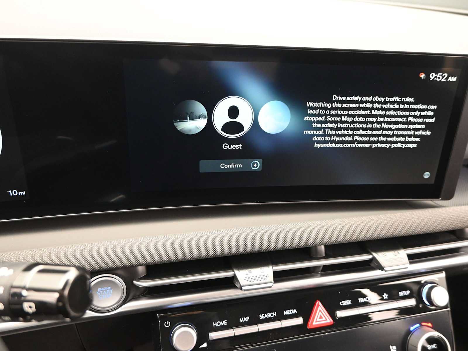 New 2026 Hyundai Tucson Limited FWD image 17