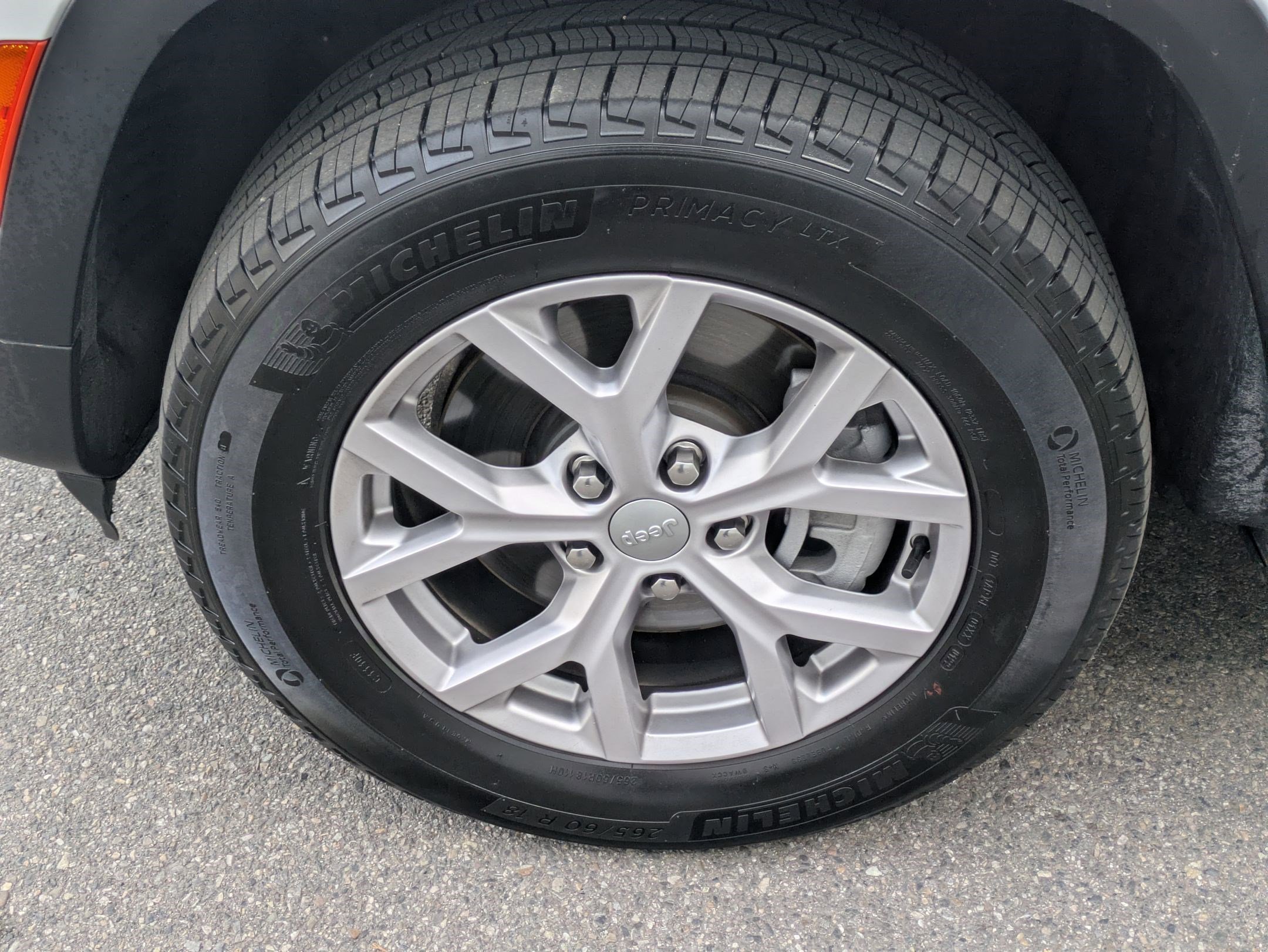 Used 2022 Jeep Grand Cherokee L Limited w/ Luxury Tech Group II image 11