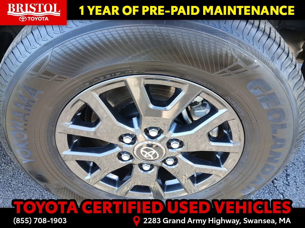 Used 2025 Toyota 4Runner SR5 image 11