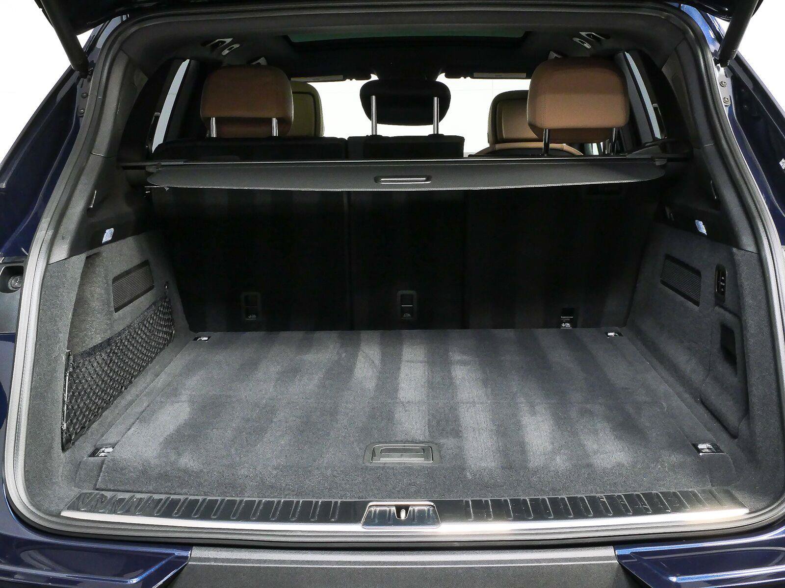 Certified 2026 Porsche Cayenne E-Hybrid AWD/4WD image 32
