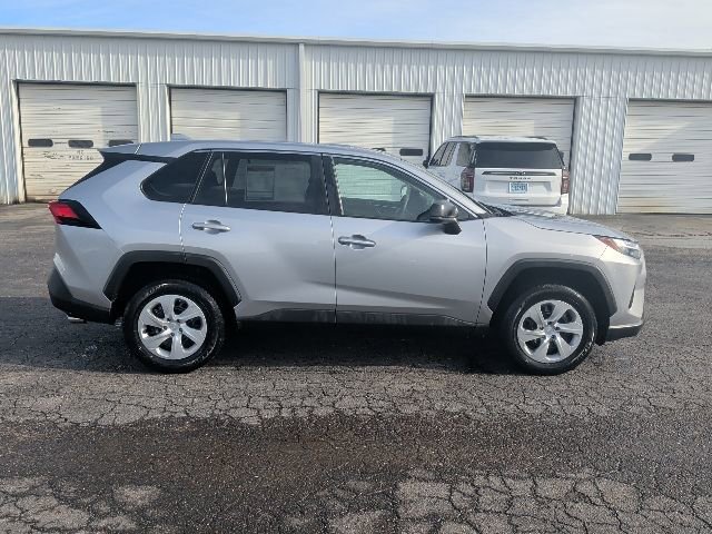 Used 2025 Toyota RAV4 LE image 6